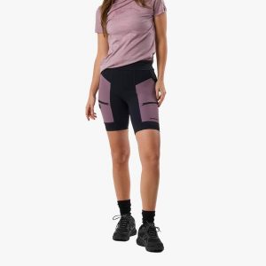 Szorty turystyczne damskie Swedemount Trondheim Trekking Shorts wodoodporne. Czarne szorty SWEDEMOUNT, bez wzorów, z tkaniny, sportowe. Za 249,99 zł.