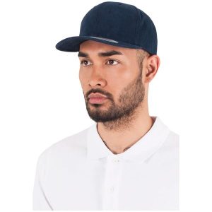 Czapka Flexfit bruhed cotton twill mid-profile. Niebieskie czapki FLEXFIT, bez wzorów, z bawełny, eleganckie. Za 66,40 zł.