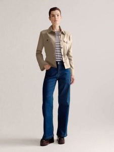 Josephine & Co Kurtka koszulowa "Lobke" w kolorze beżowym rozmiar: 38. Brązowe kurtki Josephine & Co, bez wzorów, bez kaptura. Za 304,99 zł.