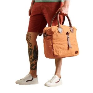 Torba sportowa Superdry Military Laptop Bag. Brązowe torby podróżne i sportowe Superdry, bez wzorów, z bawełny. Za 185,00 zł.