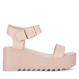 Sandały Jenny Fairy. Brązowe sandały Jenny Fairy, bez wzorów, bez obcasa, na koturnie, bez zapięcia. Za 83,99 zł.