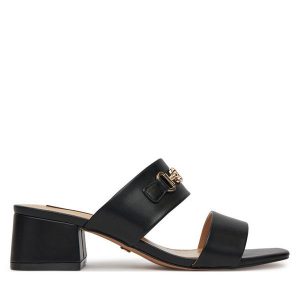 Klapki Nine West. Czarne klapki Nine West, bez wzorów, bez obcasa. Za 169,99 zł.