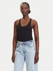 Tommy Jeans Top DW0DW20917 Czarny Regular Fit. Czarne topy Tommy Jeans, xl, bez wzorów, z jeansu, bez kołnierzyka, bez ramiączek. Za 99,99 zł.