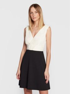 DKNY Sukienka koktajlowa DD2G3058 Kolorowy Regular Fit. Kombinezony DKNY, bez wzorów, z syntetyku, wizytowe, bez kołnierzyka, bez ramiączek. Za 399,99 zł.