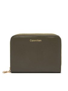 Calvin Klein Portfel LV04F1075G Zielony ciemny. Zielone portfele Calvin Klein, bez wzorów, ze skóry. Za 289,99 zł.