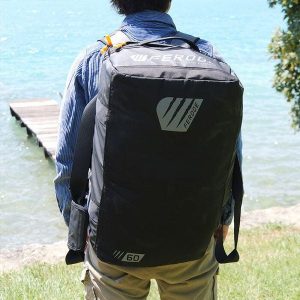 Plecak podróżny Duffel 60L – Czarny. Czarne plecaki FEROCE. Za 422,55 zł.