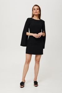 Czarna Mini Sukienka z Rozciętymi Rękawami. Czarne sukienki MOE, l, bez wzorów, z elastanu, wizytowe, bez kołnierzyka, bez ramiączek, mini. Za 328,90 zł.
