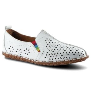 Półbuty damskie Artiker, wykonane z materiału o gładkiej powierzchni z perforacjami z wsuwanym fasonem elastycznymi wstawkami po bokach, białe, 46C09. Białe półbuty ARTIKER, na lato, bez wzorów, z gumy, bez obcasa, bez zapięcia. Za 159,00 zł.