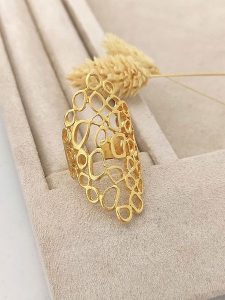 Luja Bijoux Pozłacany pierścionek rozmiar: onesize. Żółte pierścionki Luja Bijoux, pozłacane. Za 65,85 zł.