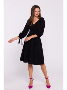 Stylove Sukienka w kolorze czarnym rozmiar: XL. Czarne sukienki Stylove, xl, bez wzorów, bez kołnierzyka, bez ramiączek, midi. Za 320,63 zł.