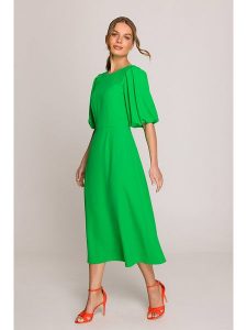 Stylove Sukienka w kolorze zielonym rozmiar: L. Zielone sukienki Stylove, l, bez wzorów, bez kołnierzyka, bez ramiączek, maxi. Za 307,46 zł.