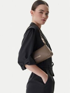 LOVE MOSCHINO Torebka JC4007PP1OLB0203 Brązowy. Brązowe torebki klasyczne LOVE MOSCHINO, bez wzorów, ze skóry, bez dodatków. Za 660,99 zł.