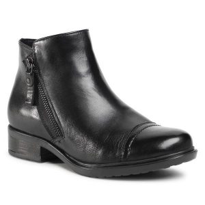 Botki Lasocki. Czarne botki Lasocki, bez wzorów, bez obcasa, na płaskiej podeszwie, bez zapięcia. Za 102,99 zł.