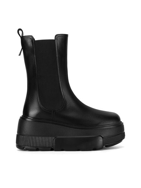 Badura Sztyblety CASI-01W4-004 Czarny. Czarne botki Badura, bez wzorów, ze skóry, bez obcasa, na koturnie, bez zapięcia. Za 399,99 zł.