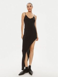 One Teaspoon Sukienka koktajlowa Goldie 26319 Czarny Slim Fit. Czarne kombinezony One Teaspoon, s, bez wzorów, z wiskozy, wizytowe, bez kołnierzyka, bez ramiączek. Za 439,99 zł.