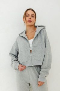 BLUZA AGA SZARY MELANŻ L - Flawless. Szare bluzy Flawless, l, bez wzorów, z bawełny, bez kaptura. Za 396,00 zł.