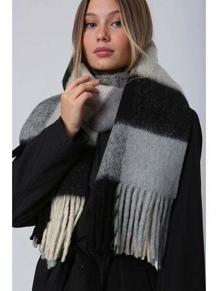 Lucky Bees Szal w kolorze czarno-szarym - 200 x 45 cm rozmiar: onesize. Czarne szaliki Lucky Bees, bez wzorów, z materiału. Za 109,00 zł.