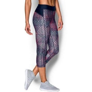 Legginsy damskie Under Armour HeatGear Capri Printed 7/8. Niebieskie legginsy Under Armour, bez wzorów. Za 219,00 zł.