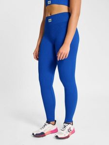 Damskie legginsy bezszwowe prążkowane Hummel Pulse. Niebieskie legginsy Hummel, bez wzorów, z elastanu. Za 137,00 zł.