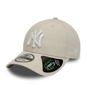 Czapka z daszkiem New Era MLB New York Yankees. Białe czapki New Era, bez wzorów, sportowe. Za 135,50 zł.
