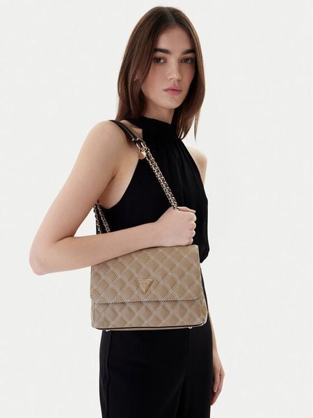 Guess Torebka Giully II HWBQ96 73200 Beżowy. Brązowe torebki klasyczne Guess, z aplikacjami, ze skóry, bez dodatków. Za 324,99 zł.