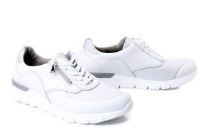 WALDLAUFER 626K02 325 663 K-Ramona weiss silber, półbuty damskie. Białe półbuty Waldlaufer, bez wzorów, bez obcasa, bez zapięcia. Za 458,91 zł.