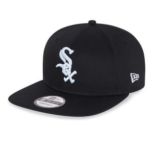 Czapka z daszkiem New Era 9FIFTY Chicago White Sox Essential. Czarne czapki New Era, bez wzorów, sportowe. Za 69,90 zł.