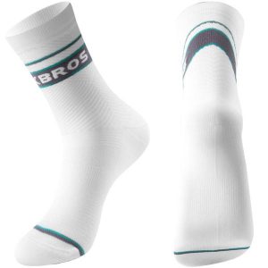 Skarpetki rowerowe kolarskie antybakteryjne Rockbros RB4900 unisex. Białe skarpetki ROCKBROS, bez wzorów. Za 29,90 zł.