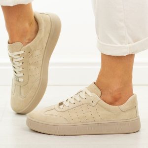 Beżowe skórzane półbuty damskie Filippo Dp7524/26. Brązowe półbuty Filippo, na jesień, bez wzorów, z jeansu, z okrągłym noskiem, bez obcasa, na płaskiej podeszwie, bez zapięcia. Za 239,00 zł.