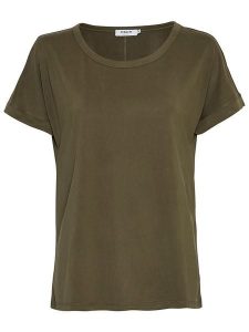 MOSS COPENHAGEN Koszulka "Fenya" w kolorze khaki rozmiar: S/M. Brązowe bluzki Moss Copenhagen, m, bez wzorów, bez kołnierzyka, bez ramiączek. Za 87,61 zł.