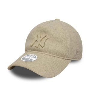 Czapka baseballowa 9Twenty damska New York Yankees Melton Luxe. Brązowe czapki New Era, bez wzorów, eleganckie. Za 134,90 zł.