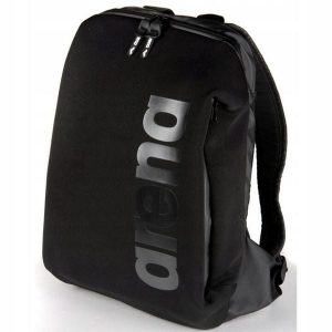 Plecak torba do szkoły sportowa z kieszenią na laptopa Arena Backpack. Czarne torby podróżne i sportowe Arena, bez wzorów, z nylonu. Za 232,00 zł.