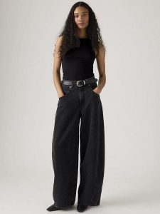 Levi's Dżinsy - Barrel fit - w kolorze czarnym rozmiar: W26/L32. Czarne jeansy Levi's®, z aplikacjami, z bawełny, z podwyższonym stanem. Za 204,95 zł.