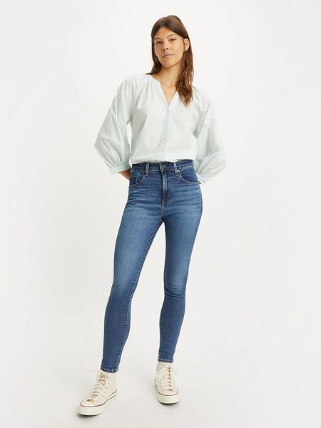 Levi's Dżinsy - Skinny fit - w kolorze niebieskim rozmiar: W27/L32. Niebieskie jeansy Levi's®, z aplikacjami, z podwyższonym stanem. Za 188,40 zł.