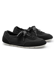 C'M Sneakersy w kolorze czarnym rozmiar: 38. Czarne trampki C'M, bez wzorów, bez zapięcia. Za 105,14 zł.