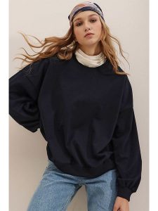 Trend Alaçatı Stili Bluza w kolorze czarnym rozmiar: S. Czarne bluzy Trend Alaçatı Stili, s, bez wzorów, bez kaptura. Za 48,28 zł.