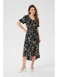 Kaffe Sukienka w kolorze czarno-białym rozmiar: 42. Czarne sukienki Kaffe, na co dzień, s, bez wzorów, z tkaniny, klasyczne, bez kołnierzyka, bez ramiączek, midi, proste. Za 141,19 zł.