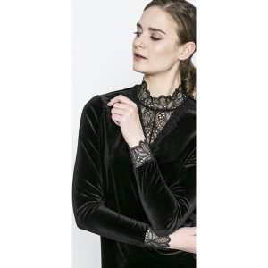 Vero Moda - Bluzka. Szare bluzki marki Vero Moda, z dzianiny, casualowe, ze stójką. W wyprzedaży za 59,90 zł.
