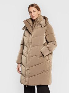 Calvin Klein Płaszcz zimowy Modern K20K204690 Beżowy Regular Fit. Brązowe płaszcze Calvin Klein, na zimę, xxs, bez wzorów, z syntetyku, bez kaptura. Za 879,99 zł.