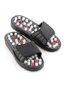 InnovaGoods Klapki w kolorze czarnym do akupresury rozmiar: S. Czarne klapki InnovaGoods, bez wzorów, bez obcasa. Za 47,94 zł.