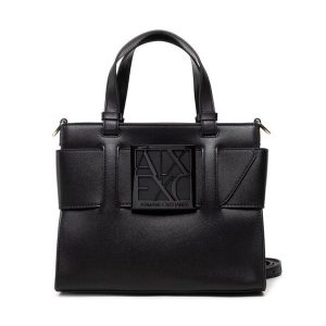Torebka Armani Exchange. Czarne torebki klasyczne Armani Exchange, bez wzorów, bez dodatków. Za 659,99 zł.