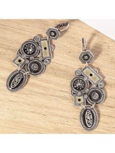 MENTHE À L'O Kolczyki-wkrętki z kryształami rozmiar: onesize. Szare kolczyki MENTHE À L'O, z kryształem. Za 130,50 zł.