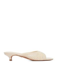 Nine West Klapki CEO-NV-015 Beżowy. Brązowe klapki Nine West, bez wzorów, z materiału, bez obcasa. Za 229,99 zł.