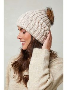 Soft Cashmere Czapka w kolorze beżowym rozmiar: onesize. Brązowe czapki Soft Cashmere, bez wzorów, ze skóry. Za 78,99 zł.