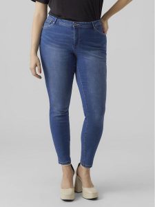 Vero Moda Curve Jeansy Fanya 10287061 Niebieski Slim Fit. Niebieskie jeansy Vero Moda Curve, bez wzorów, z bawełny. Za 119,99 zł.