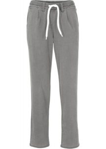 Dżinsy ocieplane z wygodnym paskiem. Niebieskie jeansy bonprix, bez wzorów, z jeansu. Za 154,99 zł.