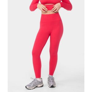 Legginsy bezszwowe dla kobiet na siłownię Carpatree Dopamine Buzz. Brązowe legginsy Carpatree, bez wzorów. W wyprzedaży za 169,99 zł.
