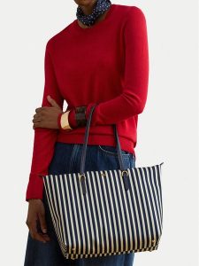 LAUREN RALPH LAUREN Torebka 431916737048 Granatowy. Niebieskie shopper bag Lauren Ralph Lauren, bez wzorów, z materiału, bez dodatków. Za 649,99 zł.