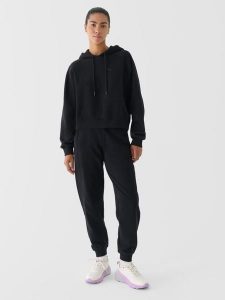 4F Spodnie dresowe oversize damskie 4F x Anna Lewandowska - czarne XL. Czarne spodnie dresowe 4f, s, bez wzorów, z bawełny. Za 119,99 zł.