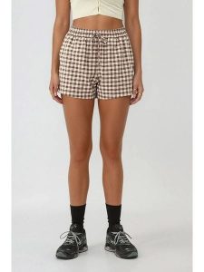 Weekday Szorty w kolorze brązowo-beżowym rozmiar: L. Brązowe szorty Weekday, bez wzorów. Za 57,33 zł.